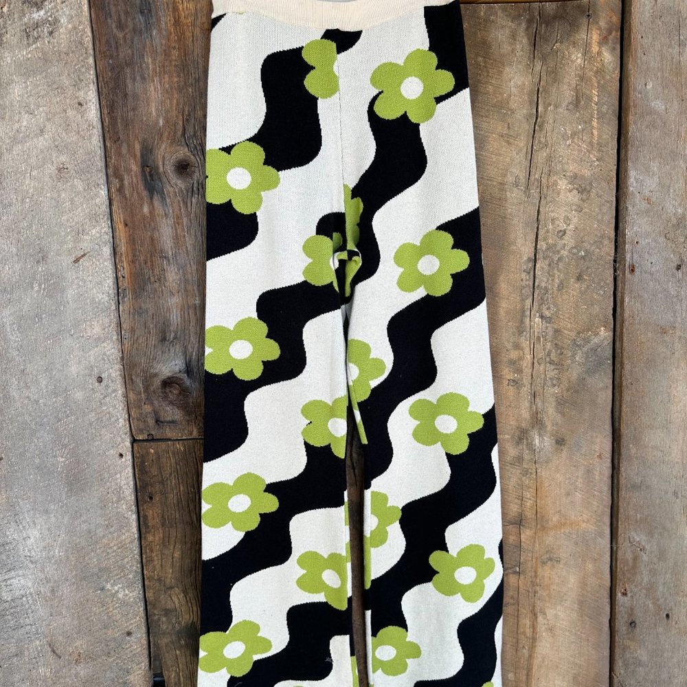 Miss Behaven flower flare pants
